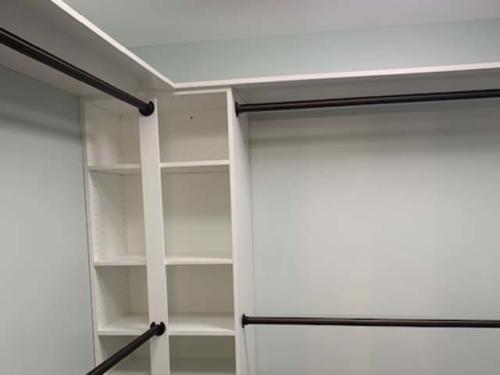 640-closet-custom-shelves